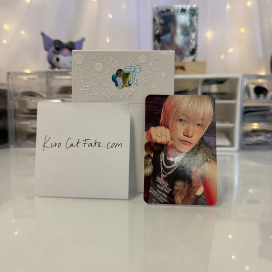 P1Harmony Jongseob Killin it cat pose